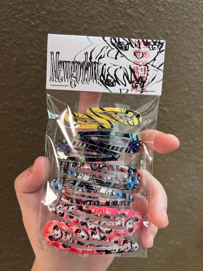 "Strange core" hair clips - Mewgodow